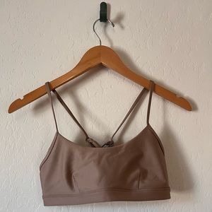 ALO yoga airlift intrigue bra